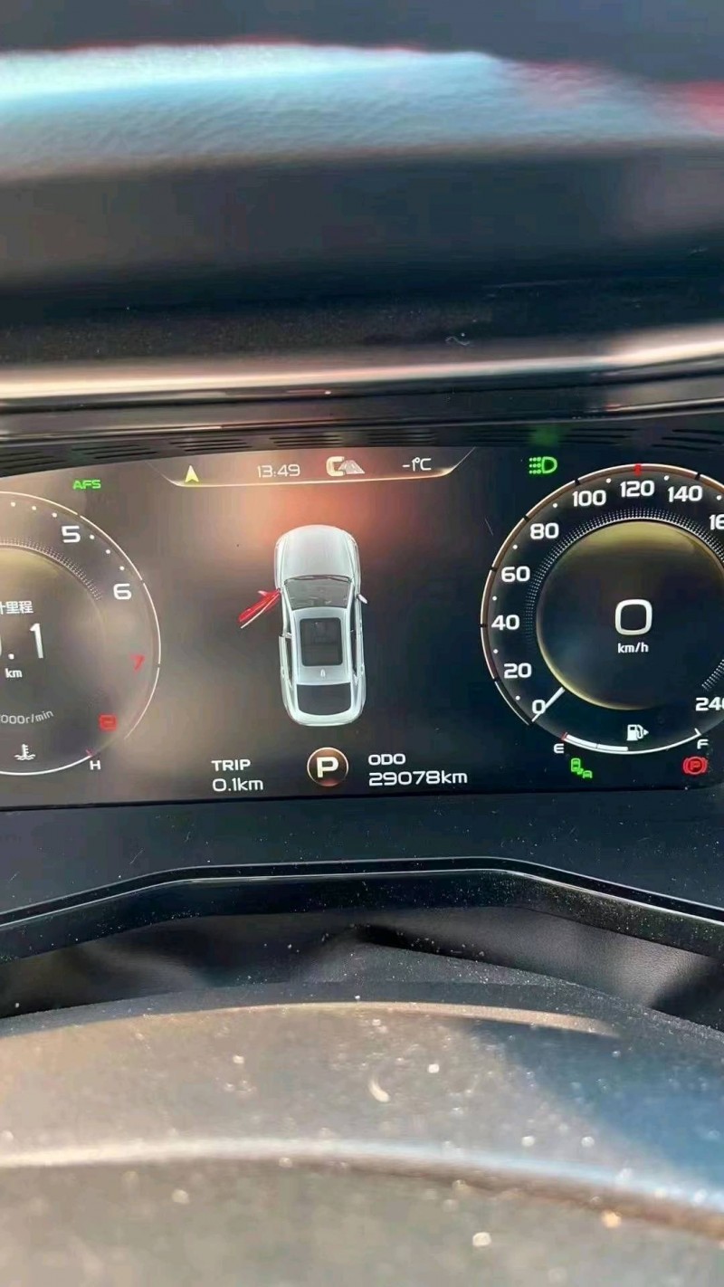 潍坊20年吉利星越3