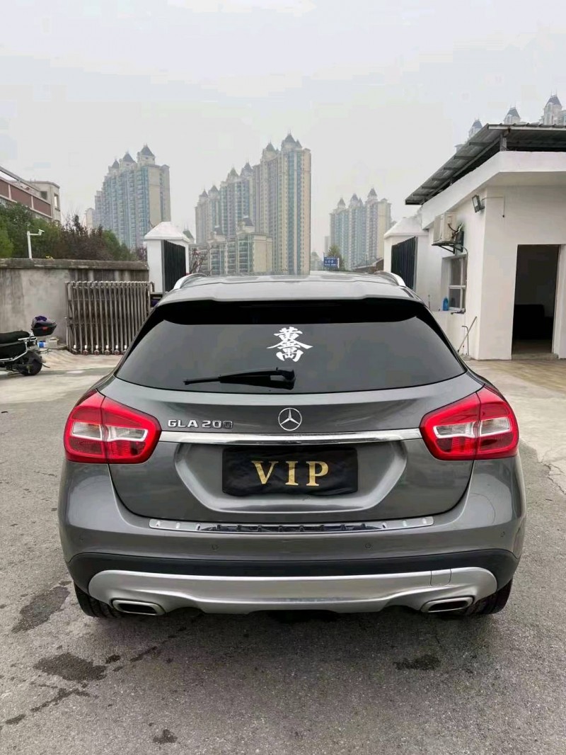 宜昌17年奔驰GLA6