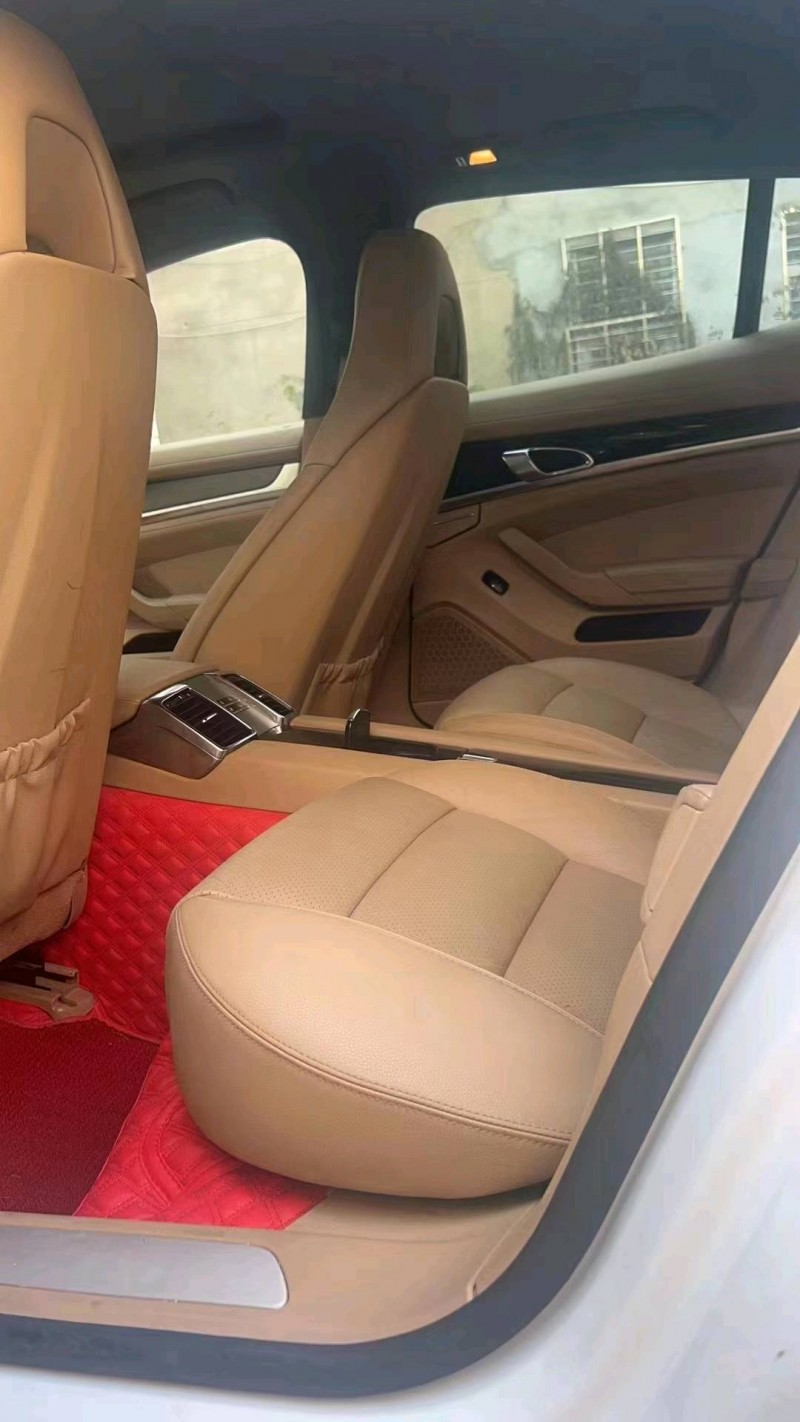 济南13年保时捷帕拉梅拉4