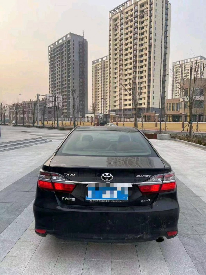 济南16年丰田凯美瑞9