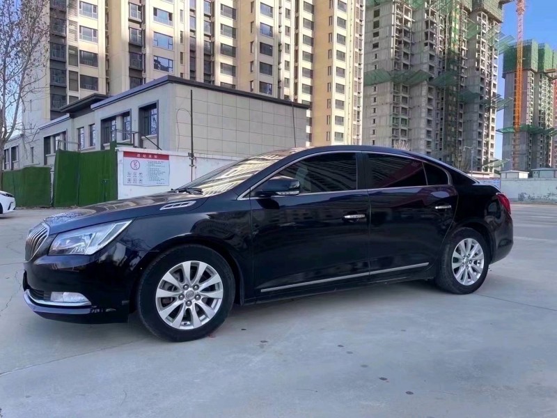 石家庄15年别克君越2