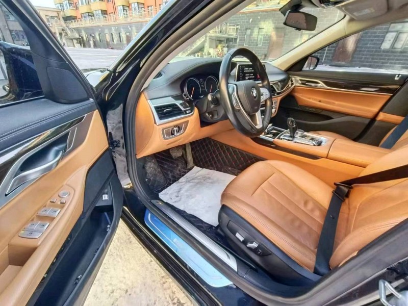 济南18年宝马7系5