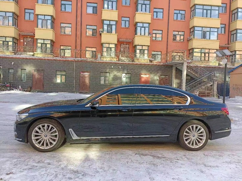 济南18年宝马7系8