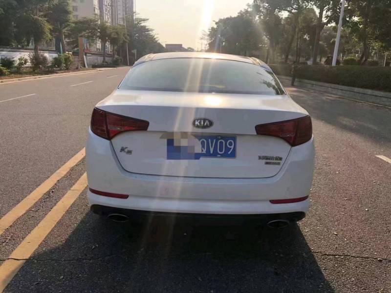 珠海13年起亚K52