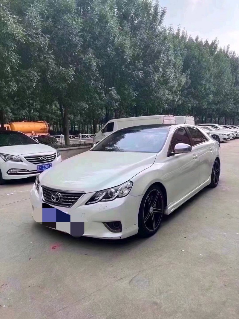 北京11年丰田锐志4