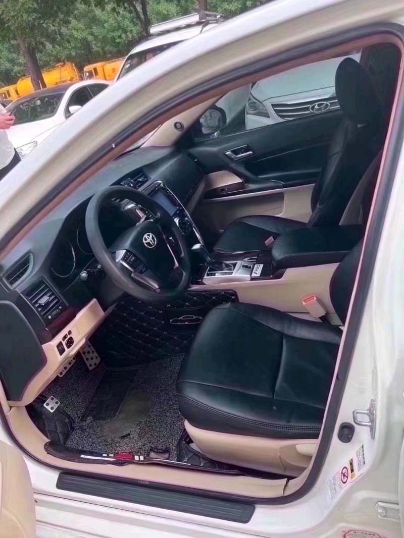 北京11年丰田锐志1