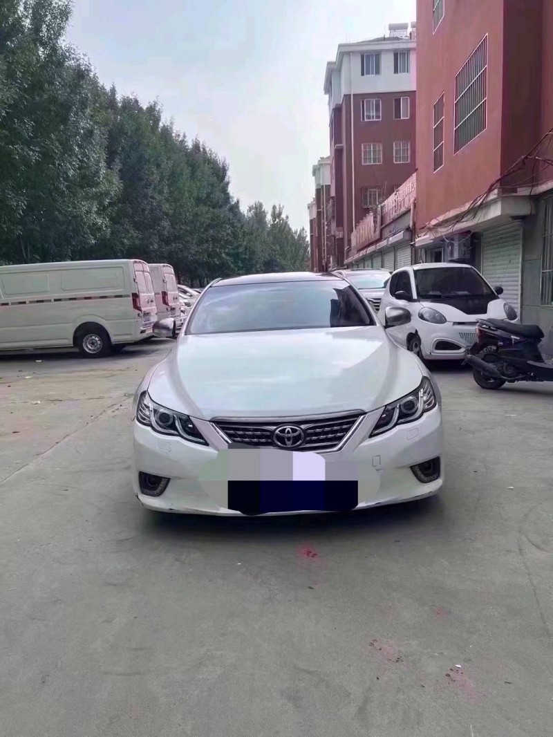 北京11年丰田锐志6
