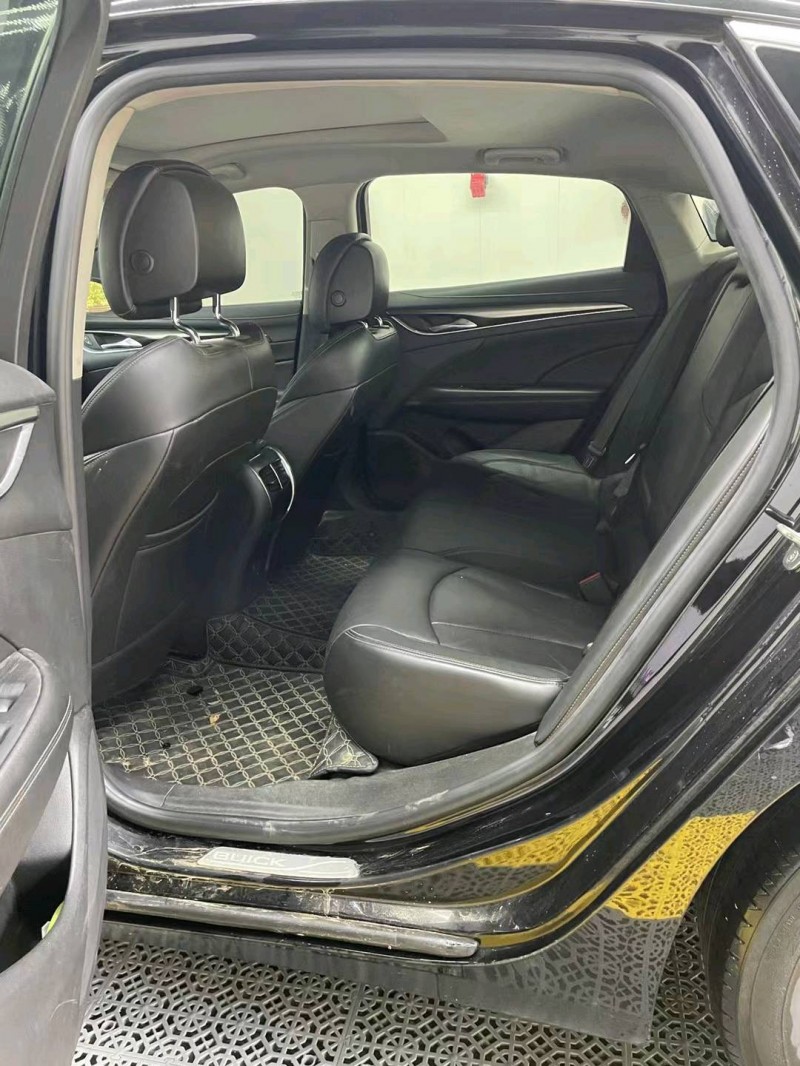 石家庄18年别克君越7