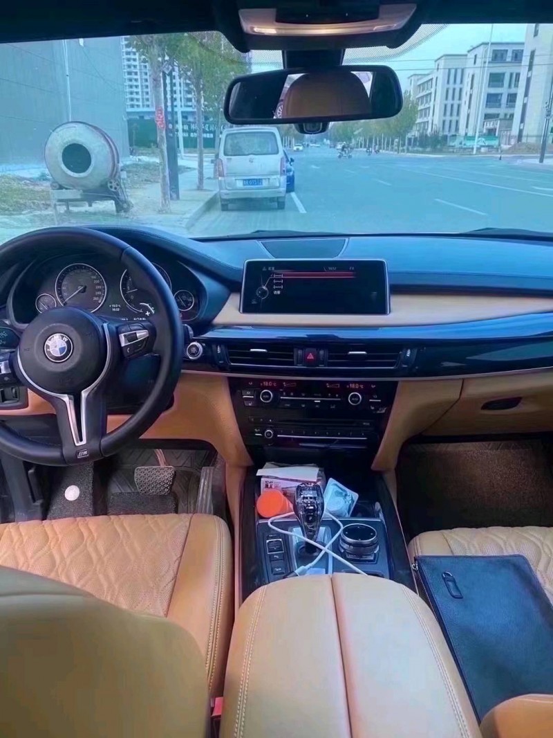 北京17年宝马X52