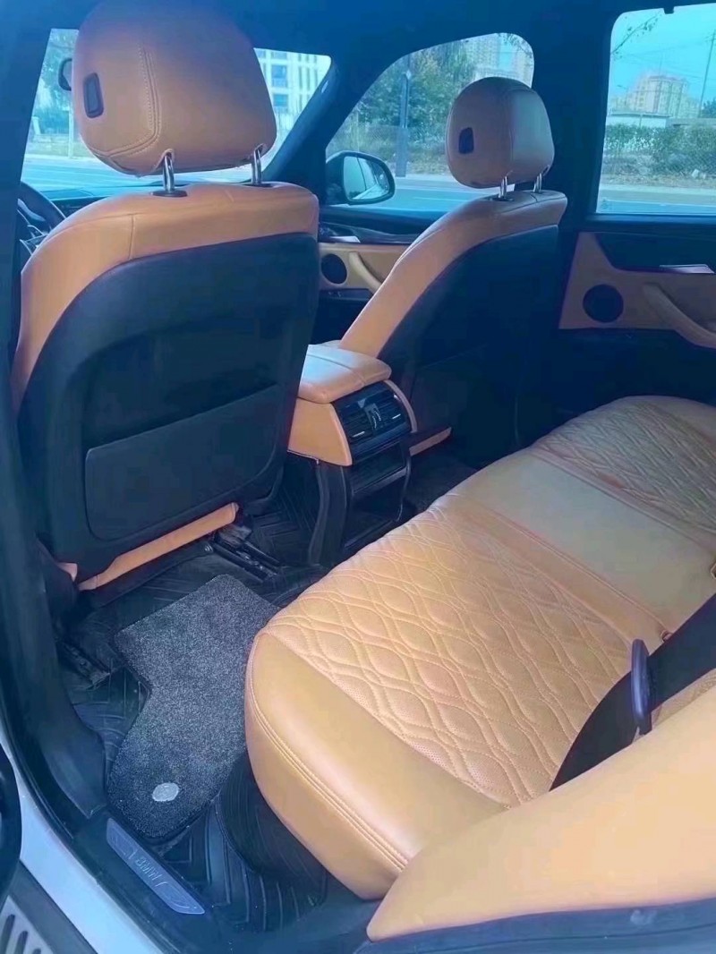 北京17年宝马X54