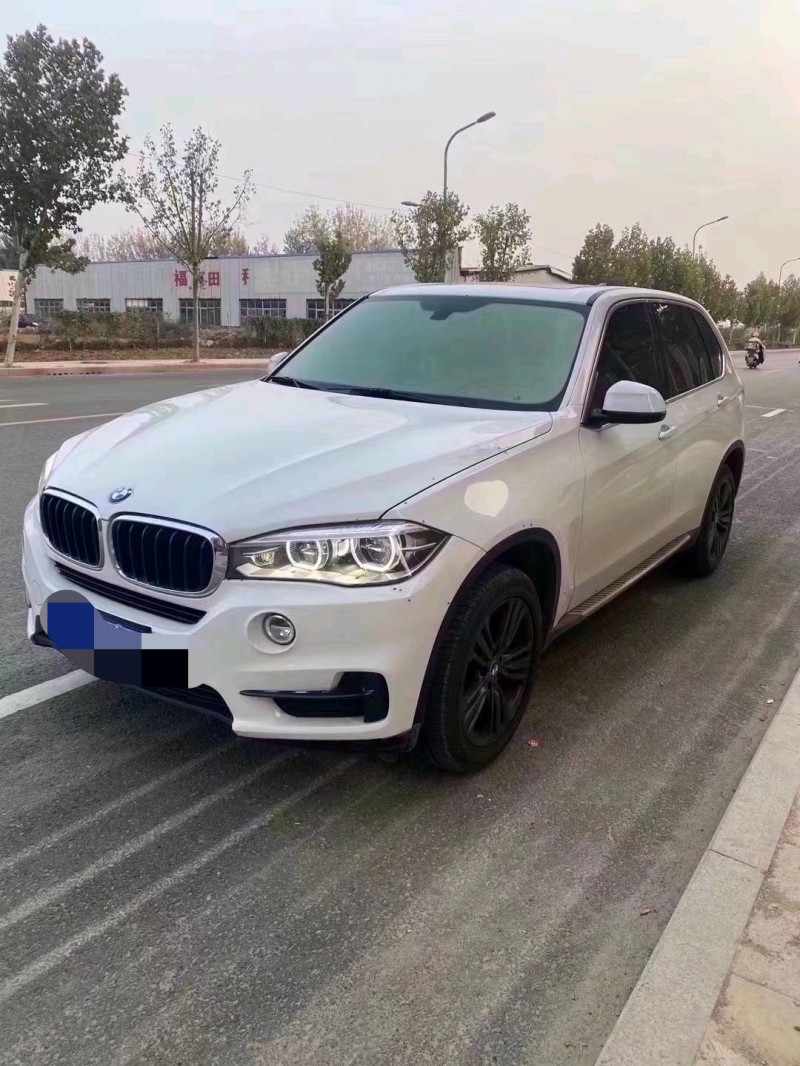 北京17年宝马X57