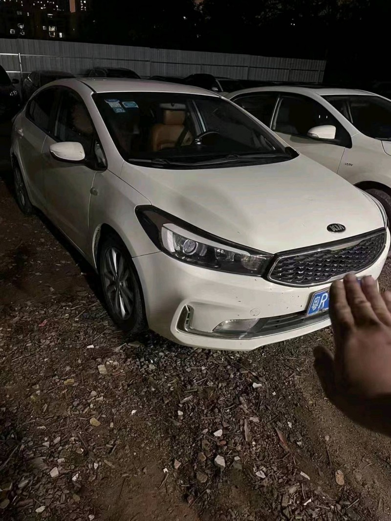 邯郸16年起亚K31