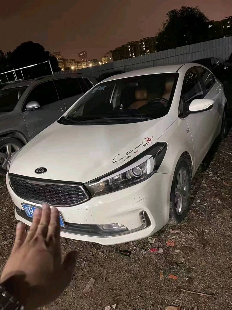 邯郸16年起亚K32