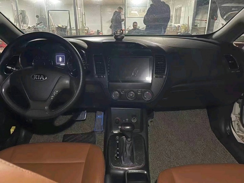 邯郸16年起亚K33