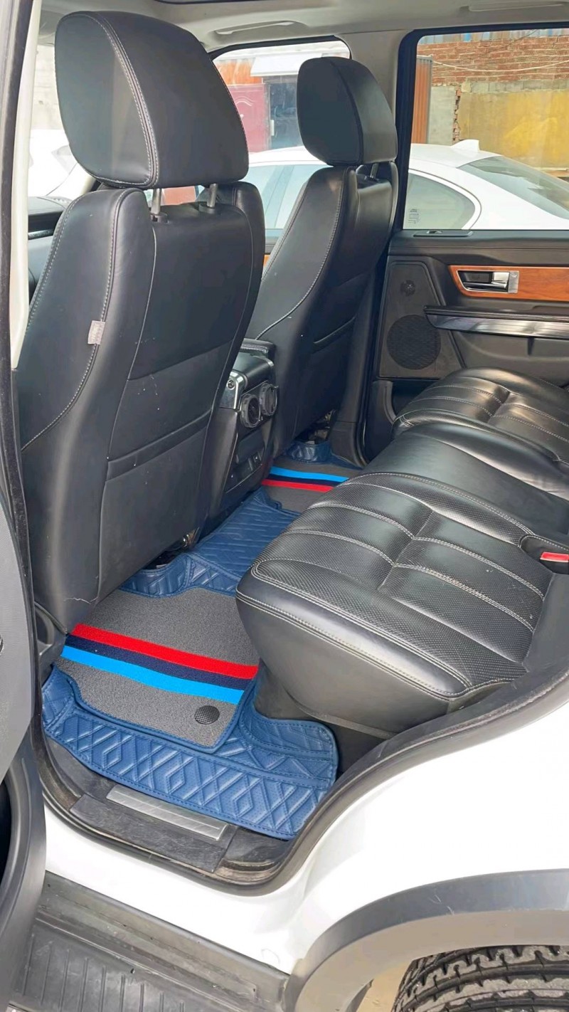 临沂13年路虎揽胜运动5