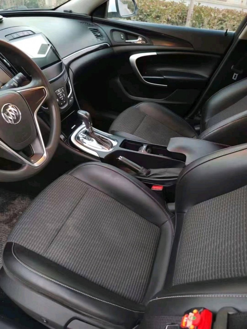 济宁17年别克君威6