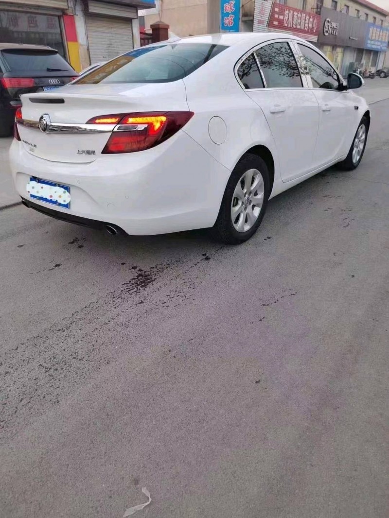 济宁17年别克君威7