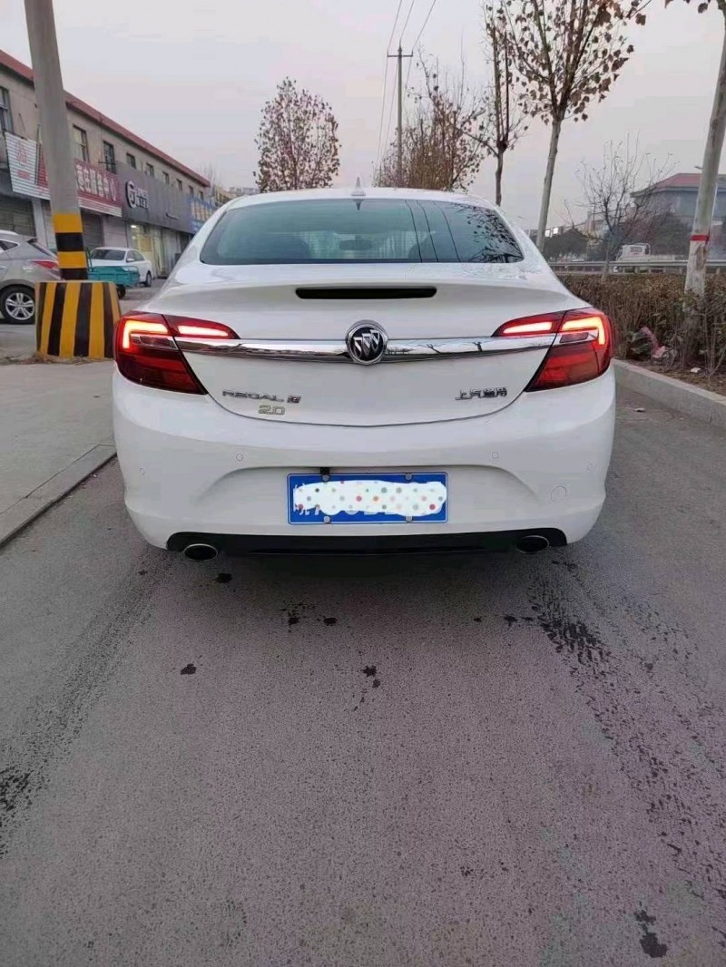 济宁17年别克君威9