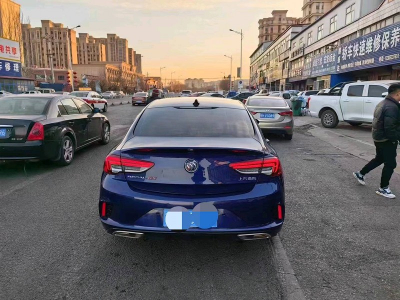 石家庄20年别克君威8