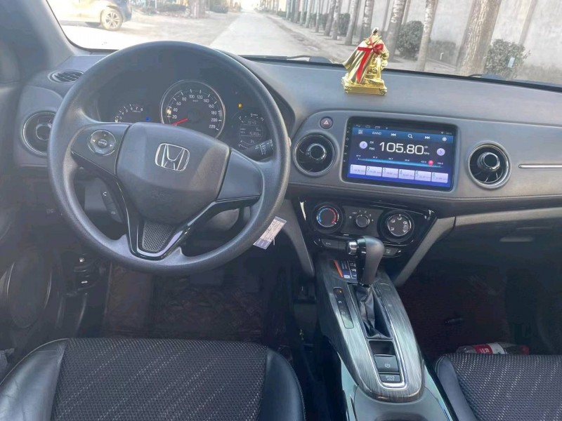 保定17年本田XRV8