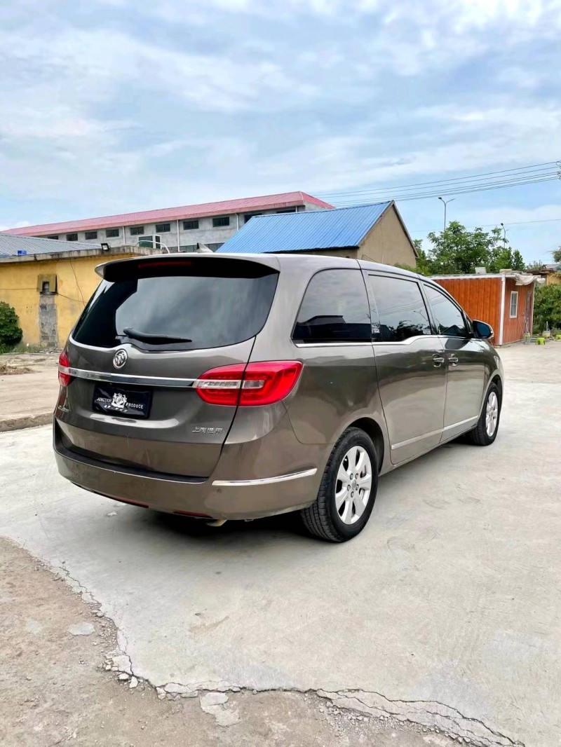 临沂15年别克GL89