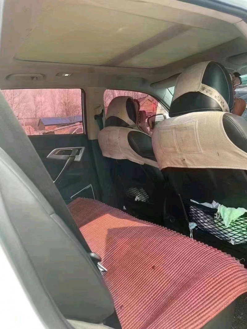 北京17年吉利博越1