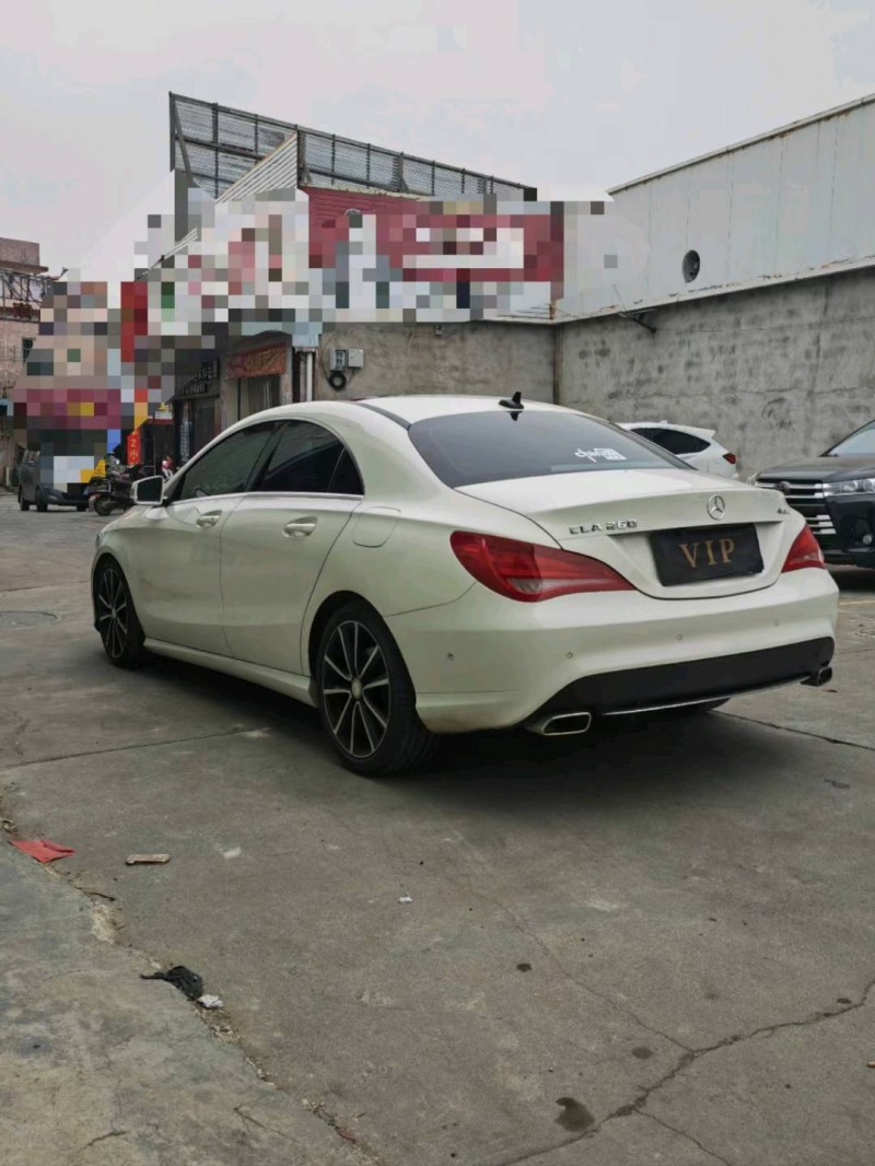 中山16年奔驰CLA6