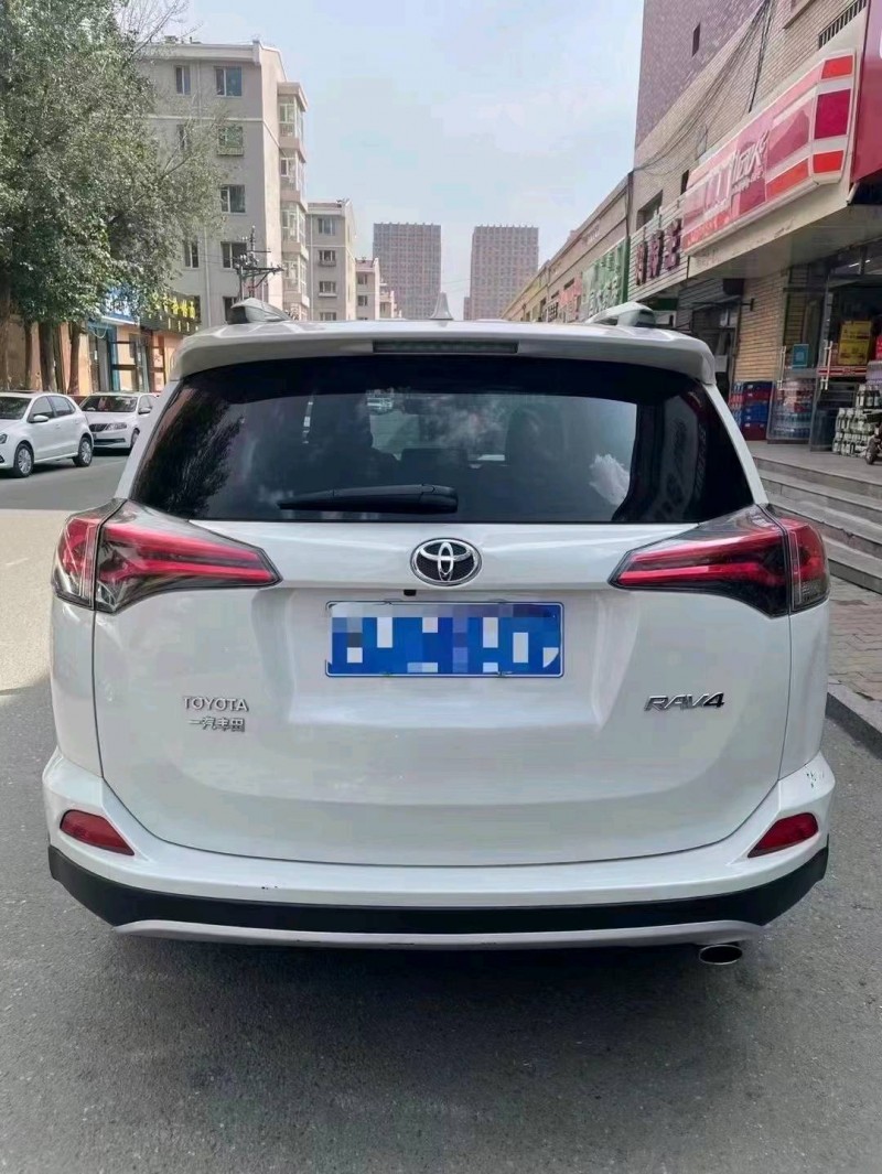 邢台18年丰田RAV4荣放5