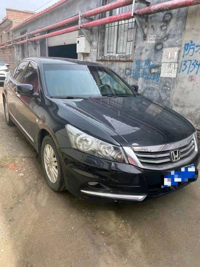 邢台13年本田雅阁2