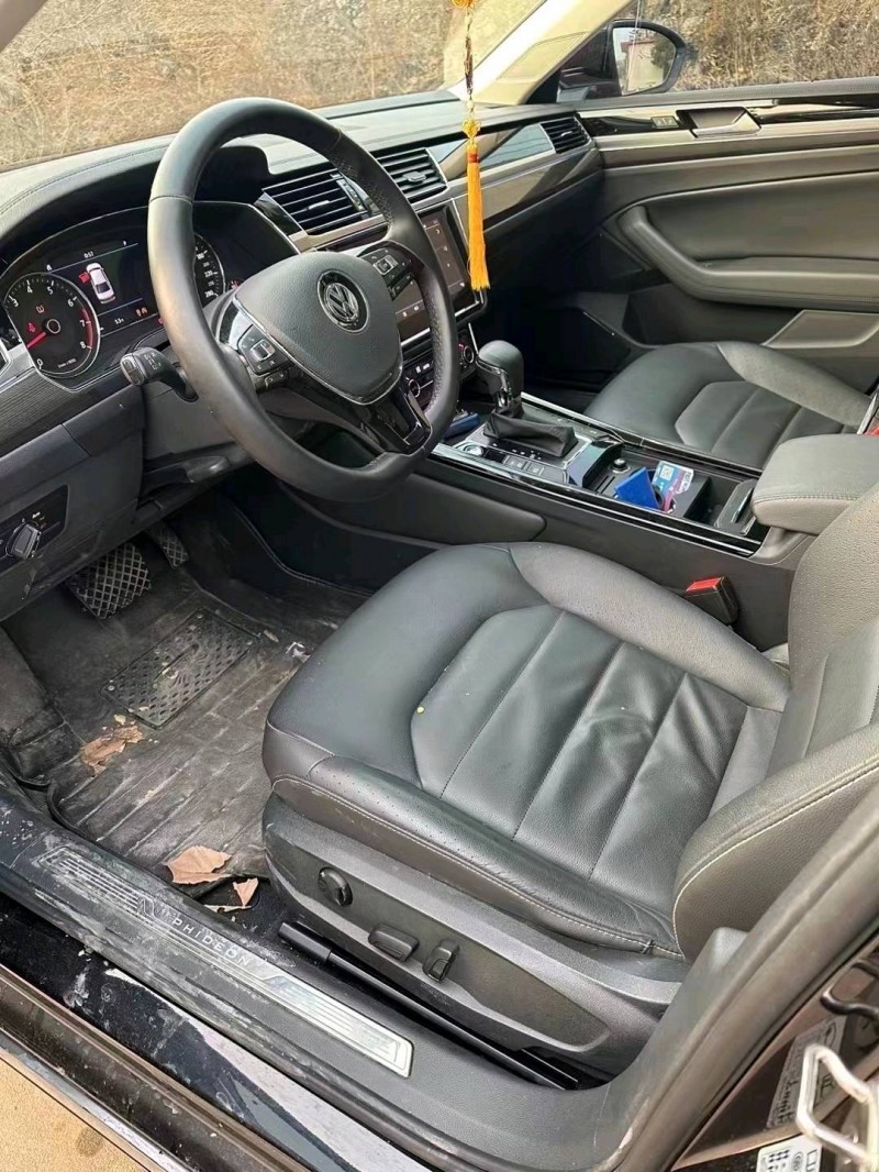 邯郸21年大众辉昂3