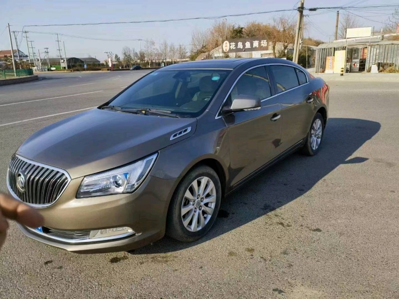 东营16年别克君越2