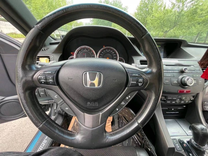 徐州13年本田思铂睿5