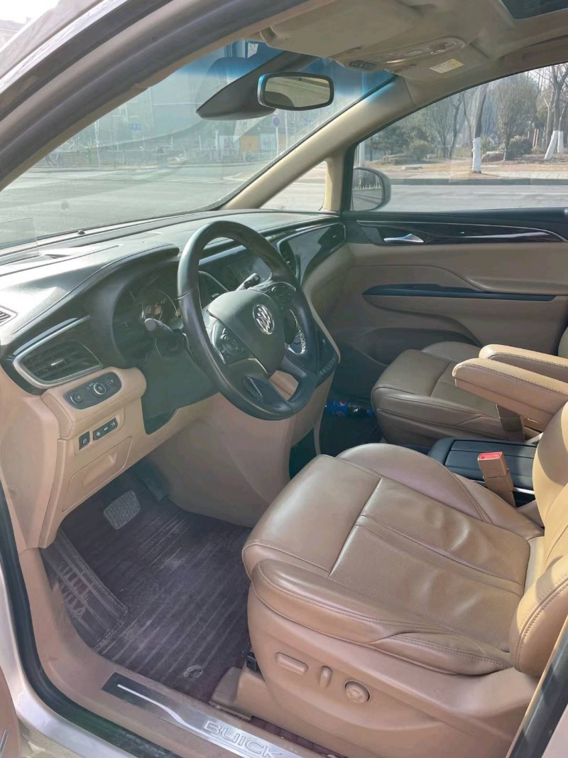 徐州17年别克GL86