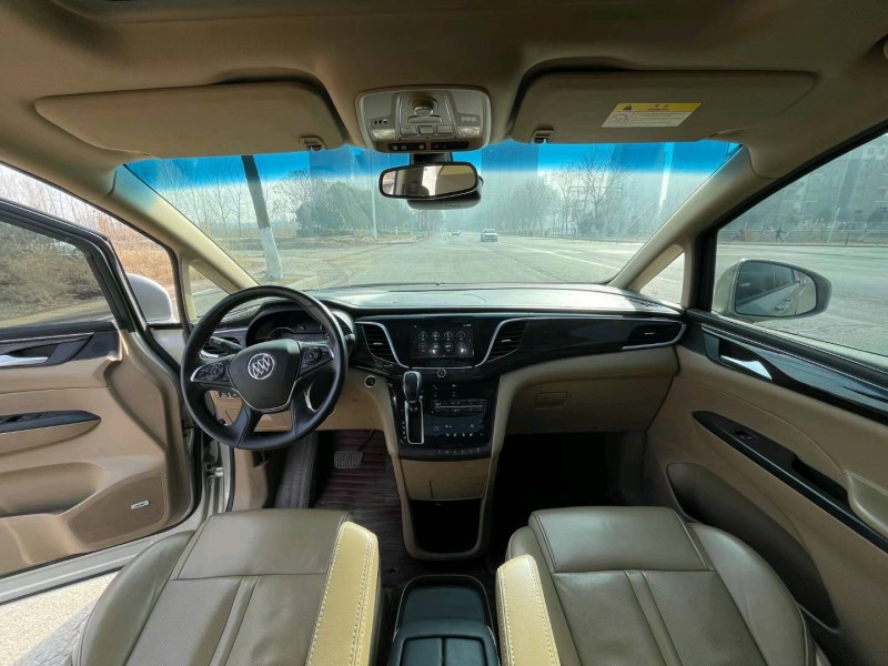 徐州17年别克GL84