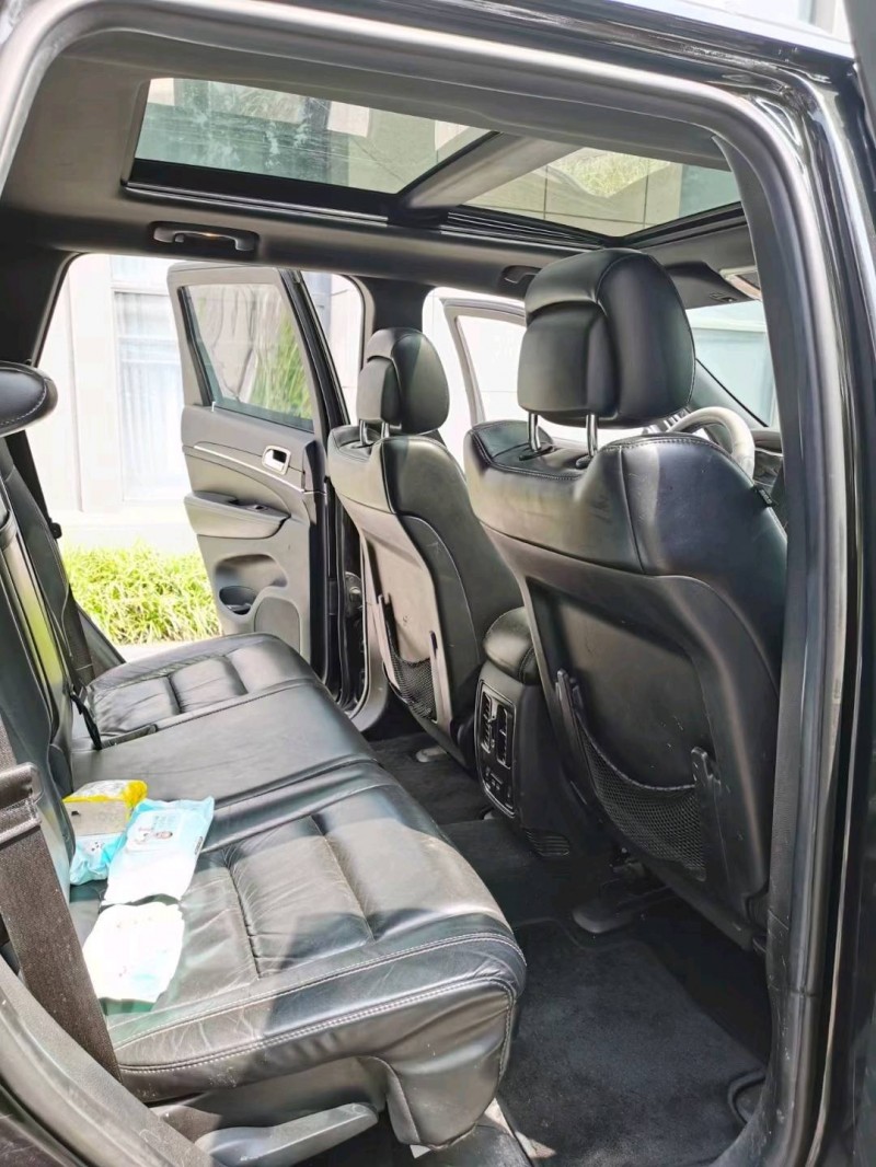 徐州14年Jeep大切诺基6