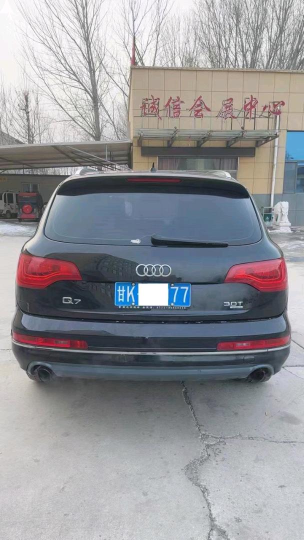 北京12年奥迪Q75