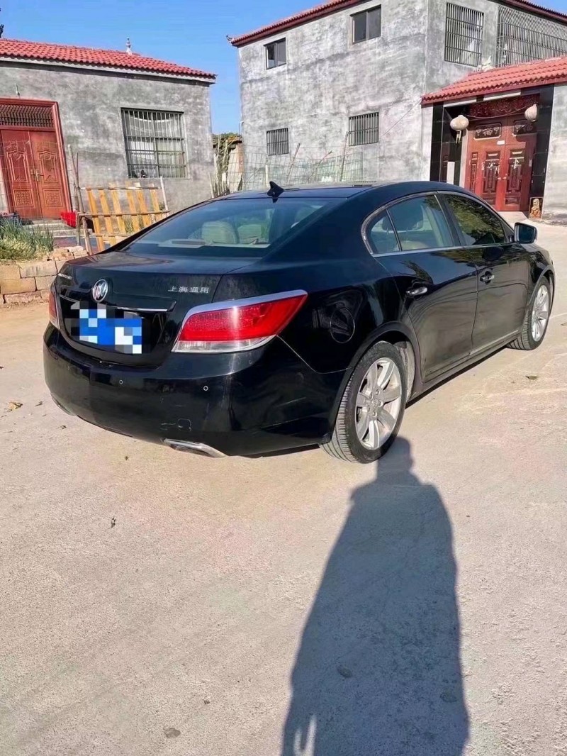 枣庄13年别克君越5