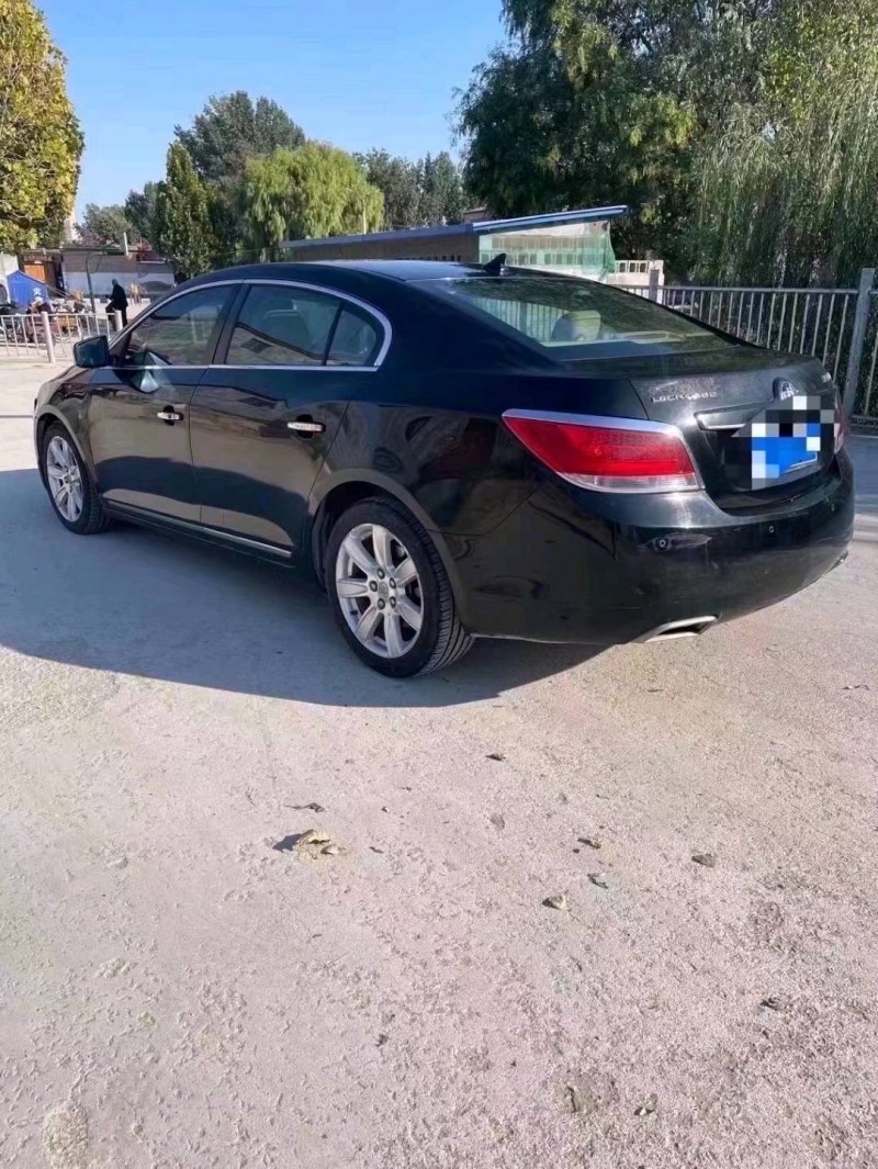 枣庄13年别克君越9