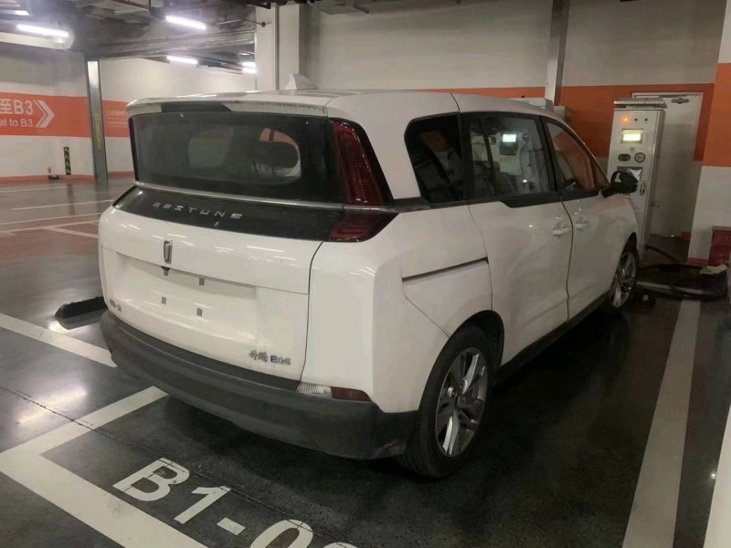 北京22年奔腾NAT5