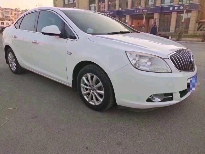 北京12年别克英朗4