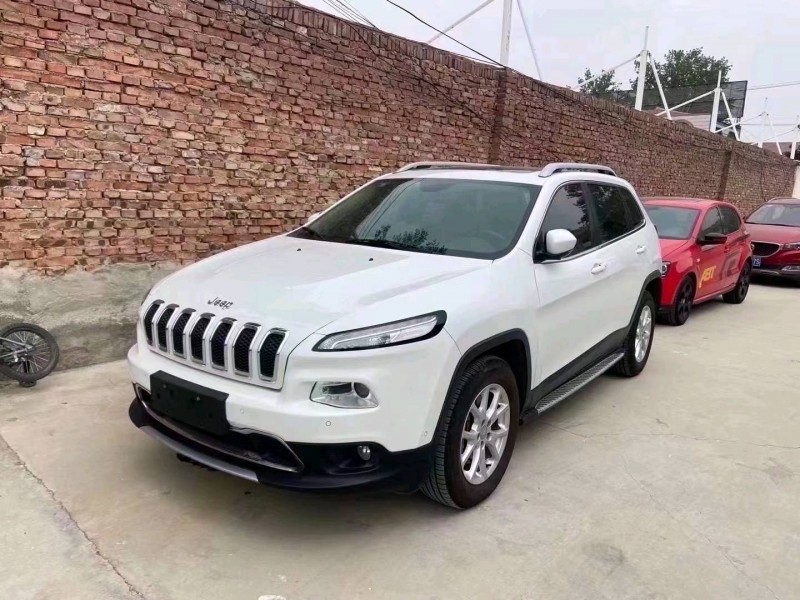 北京16年Jeep自由光2