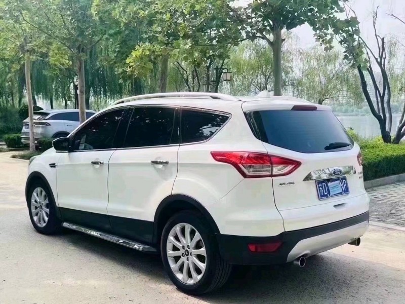 北京16年福特翼虎4