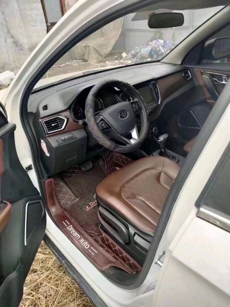 北京19年一汽森雅R74