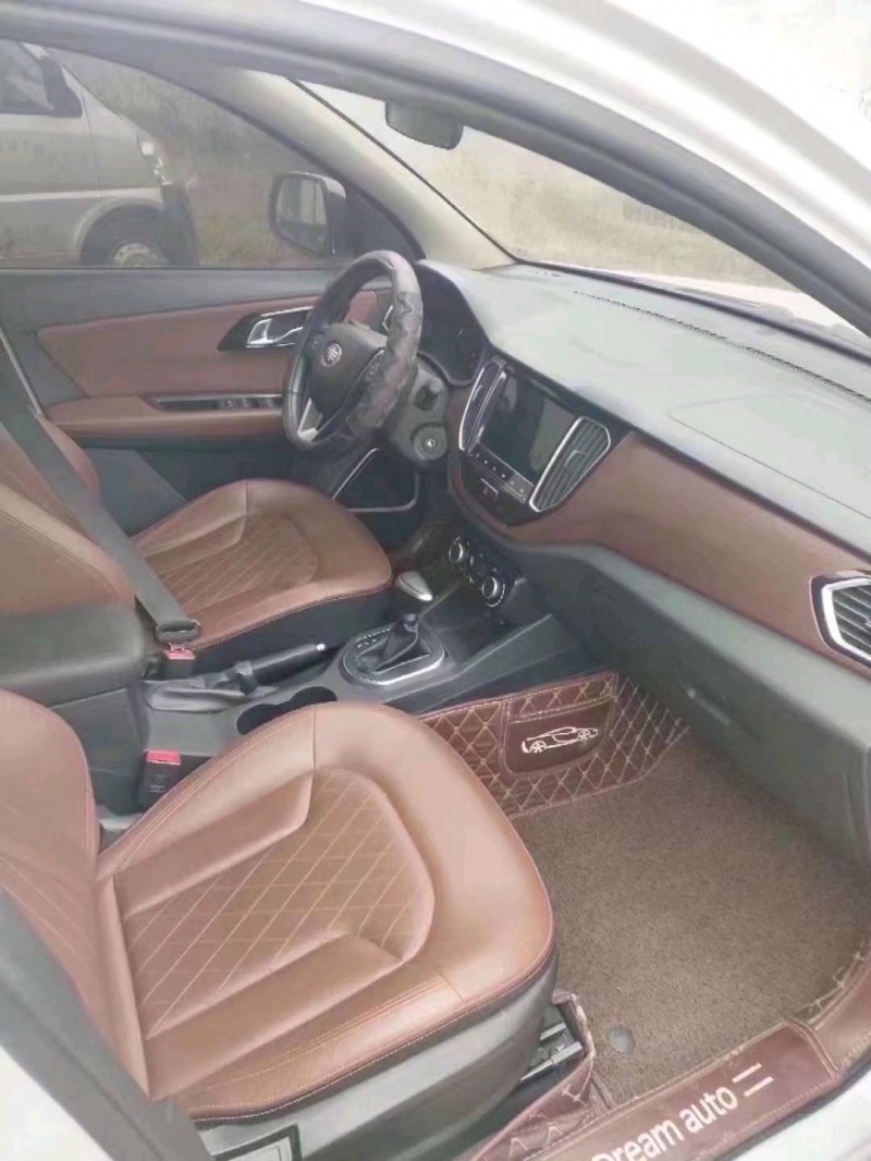 北京19年一汽森雅R79