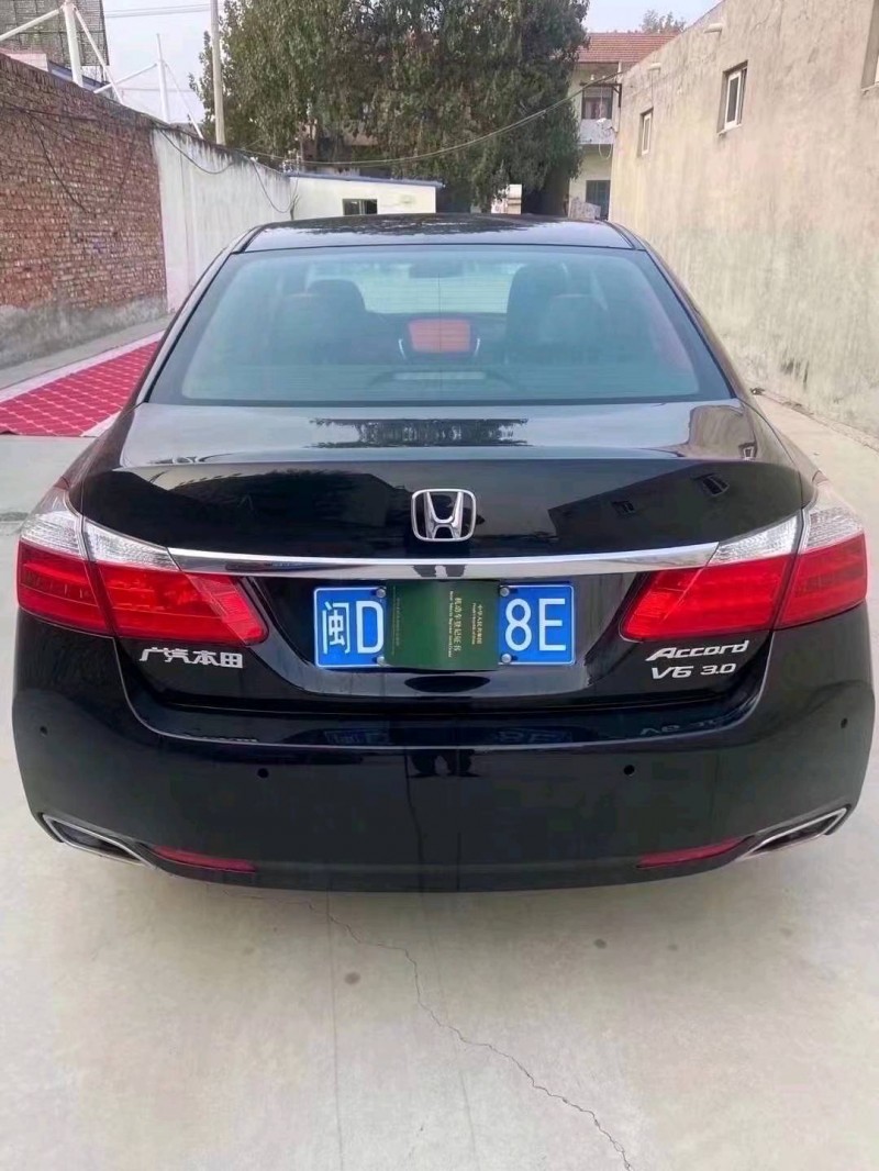 北京14年本田雅阁8