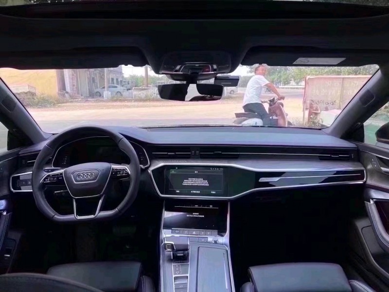 北京21年奥迪A7L4