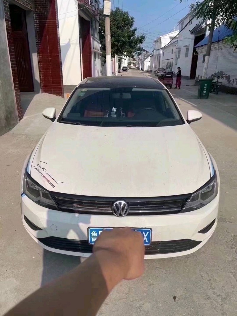 北京17年大众凌渡1