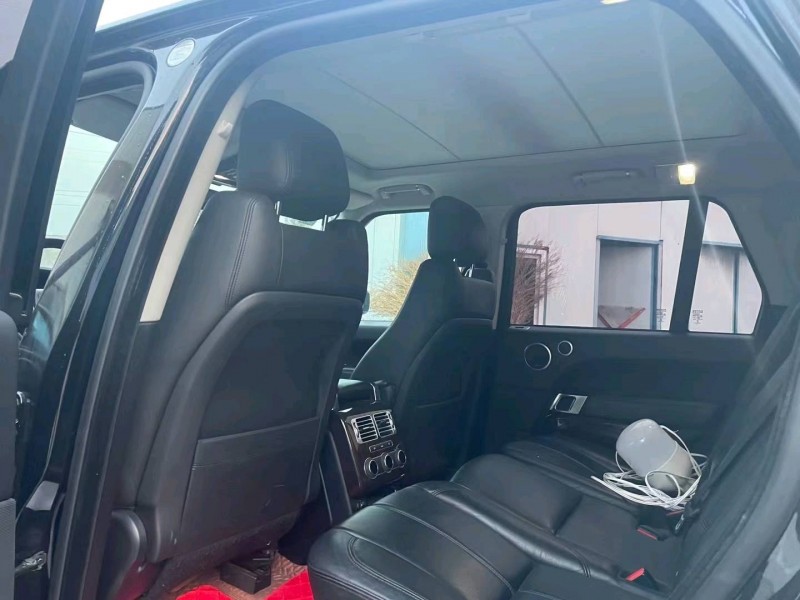 济宁16年路虎揽胜行政3