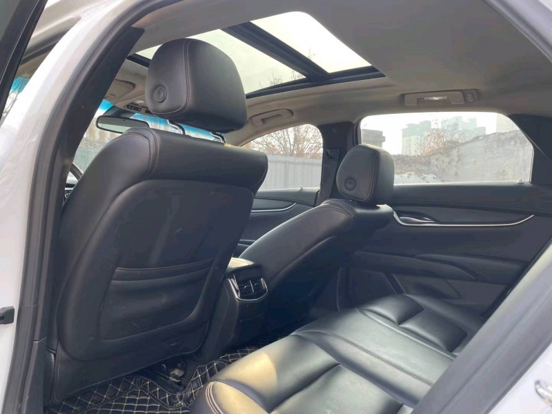 济宁18年凯迪拉克XTS5