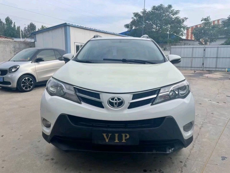 济宁15年丰田RAV4荣放1